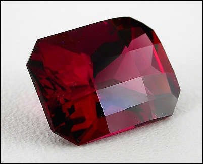 RHODOLITE CUSTOM CUT GARNET (India) – 2.88 ct. Octagon -- VIDEO